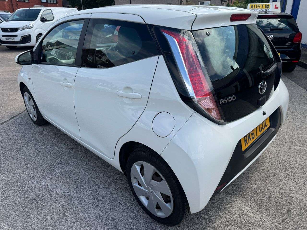 2017 TOYOTA AYGO 2017 TOYOTA AYGO