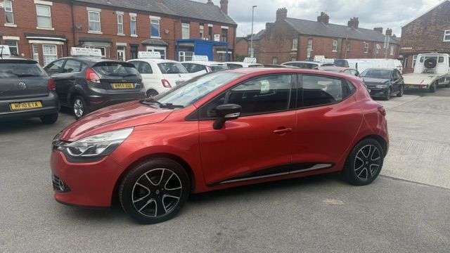 A 2015 RENAULT CLIO 1.5 dCi Dynamique MediaNav Hatchback 5dr Diesel Manual Euro 5 (s/s) (90 ps) A 2015 RENAULT CLIO 1.5 dCi Dynamique MediaNav Hatchback 5dr Diesel Manual Euro 5 (s/s) (90 ps)