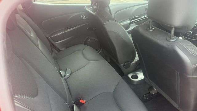 2015 RENAULT CLIO 2015 RENAULT CLIO