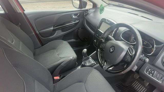 2015 RENAULT CLIO 2015 RENAULT CLIO