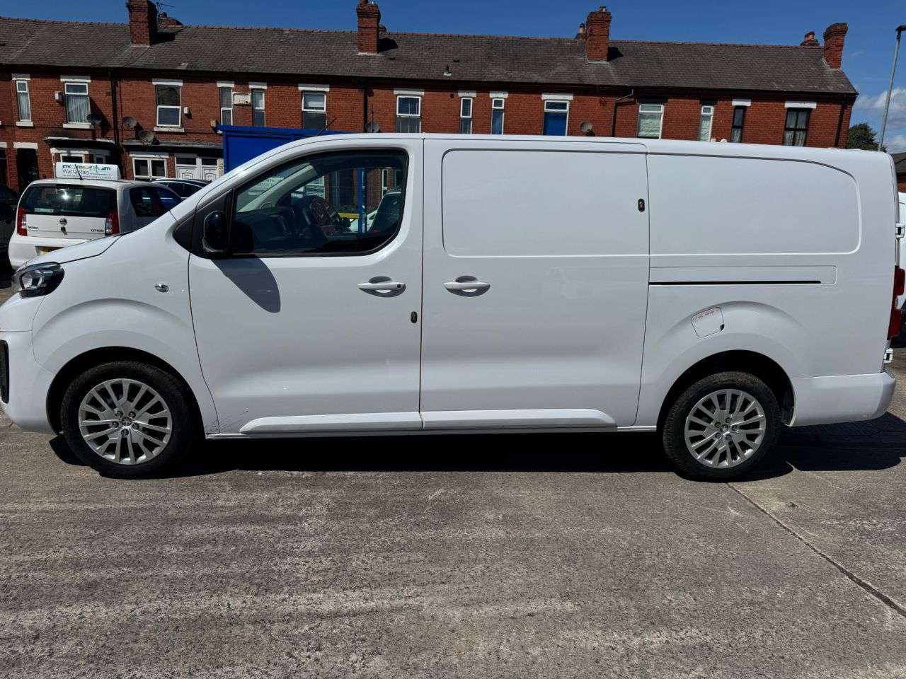 A 2023 PEUGEOT EXPERT 1.5 BlueHDi 1000 Asphalt Premium + Long Panel Van 6dr Diesel Manual LWB Eur A 2023 PEUGEOT EXPERT 1.5 BlueHDi 1000 Asphalt Premium + Long Panel Van 6dr Diesel Manual LWB Eur