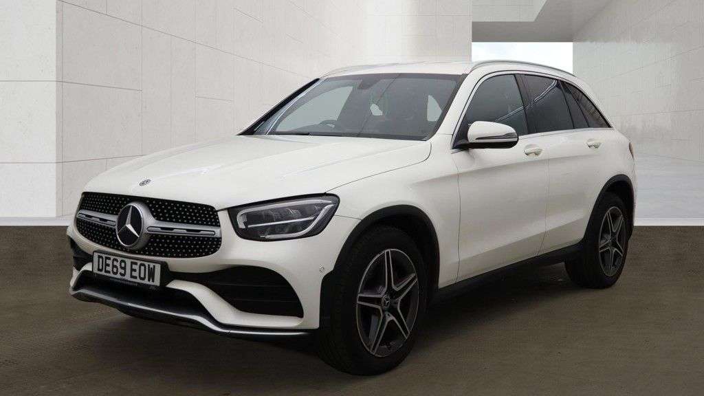 A 2019 MERCEDES-BENZ GLC 2.0 GLC220d AMG Line SUV 5dr Diesel G-Tronic+ 4MATIC Euro 6 (s/s) (194 ps) A 2019 MERCEDES-BENZ GLC 2.0 GLC220d AMG Line SUV 5dr Diesel G-Tronic+ 4MATIC Euro 6 (s/s) (194 ps)