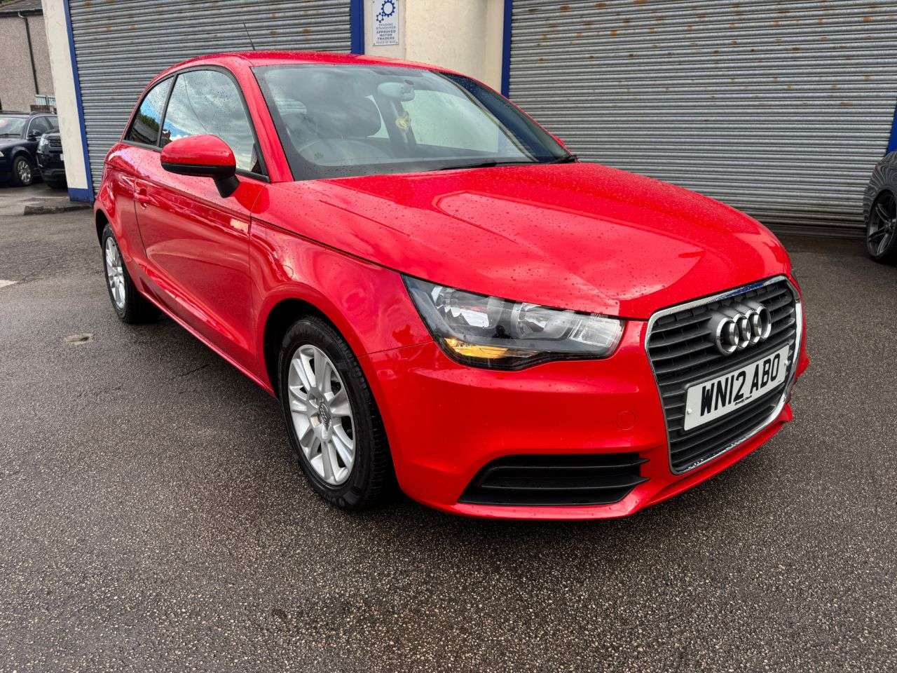 A 2012 AUDI A1 1.2 TFSI SE Hatchback 3dr Petrol Manual Euro 5 (s/s) (86 ps) A 2012 AUDI A1 1.2 TFSI SE Hatchback 3dr Petrol Manual Euro 5 (s/s) (86 ps)