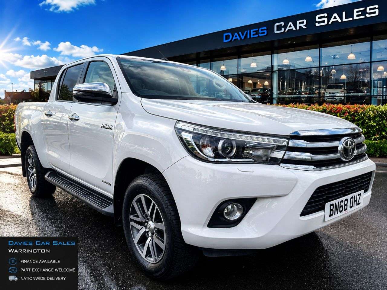 A 2018 TOYOTA HILUX 2.4 D-4D Invincible Pickup Double Cab 4dr Diesel Auto 4WD Euro 6 (s/s) (TSS A 2018 TOYOTA HILUX 2.4 D-4D Invincible Pickup Double Cab 4dr Diesel Auto 4WD Euro 6 (s/s) (TSS