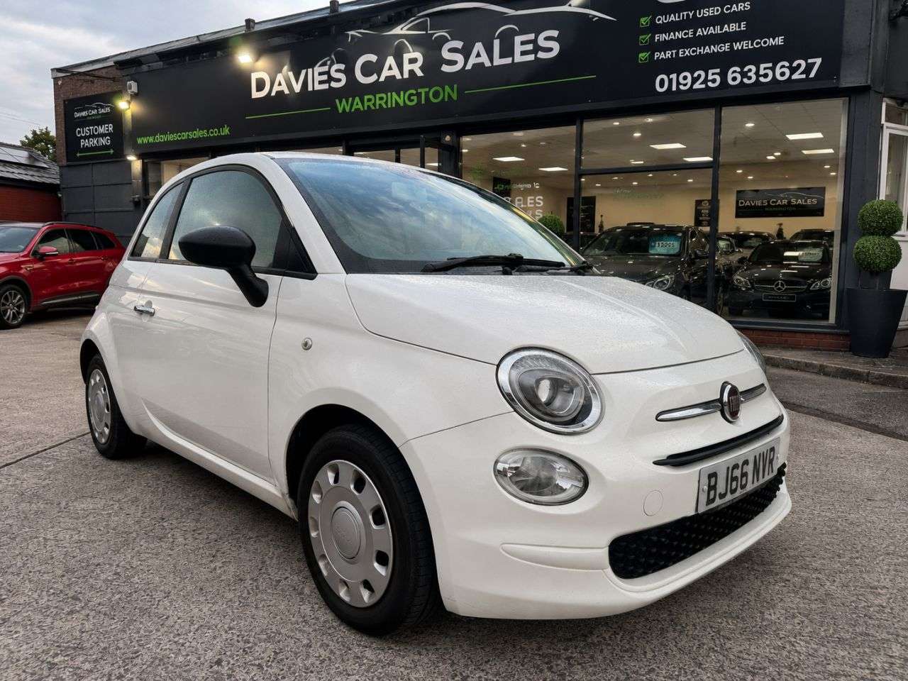 A 2016 FIAT 500 1.2 Pop Hatchback 3dr Petrol Manual Euro 6 (s/s) (69 bhp) A 2016 FIAT 500 1.2 Pop Hatchback 3dr Petrol Manual Euro 6 (s/s) (69 bhp)