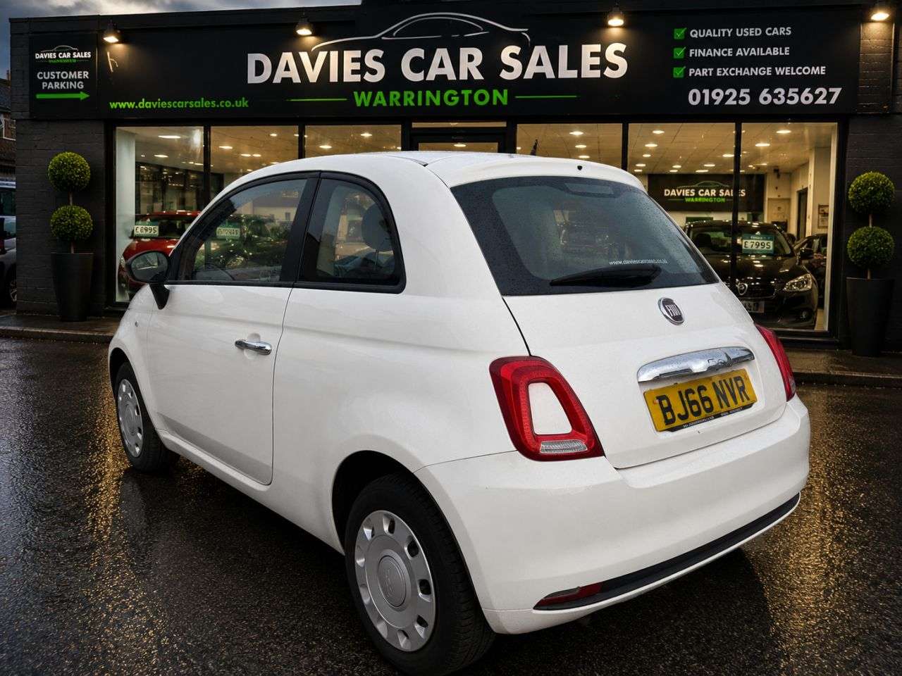 A 2016 FIAT 500 1.2 Pop Hatchback 3dr Petrol Manual Euro 6 (s/s) (69 bhp) A 2016 FIAT 500 1.2 Pop Hatchback 3dr Petrol Manual Euro 6 (s/s) (69 bhp)