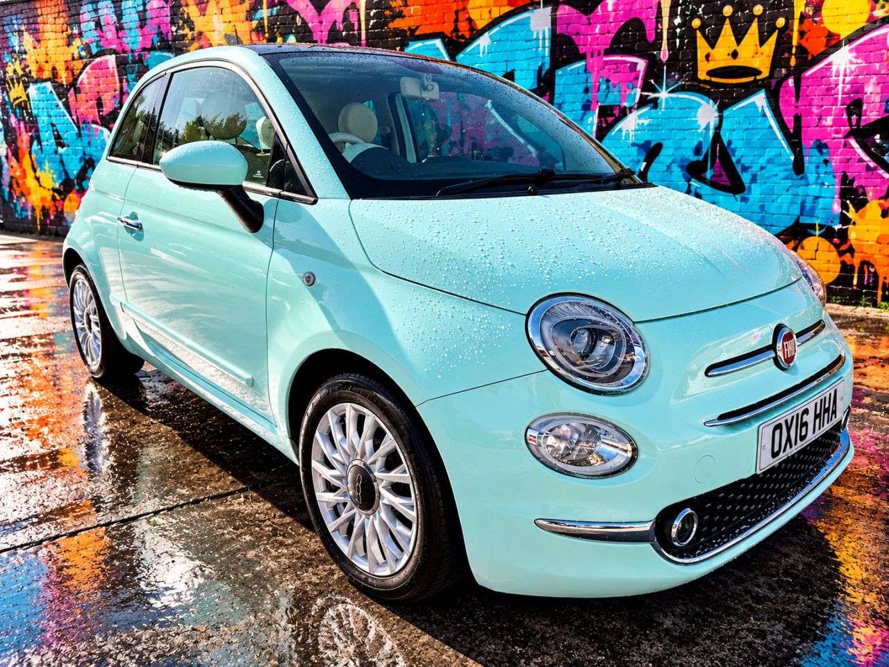 A 2016 FIAT 500 1.2 Lounge Hatchback 3dr Petrol Manual Euro 6 (s/s) (69 bhp) A 2016 FIAT 500 1.2 Lounge Hatchback 3dr Petrol Manual Euro 6 (s/s) (69 bhp)