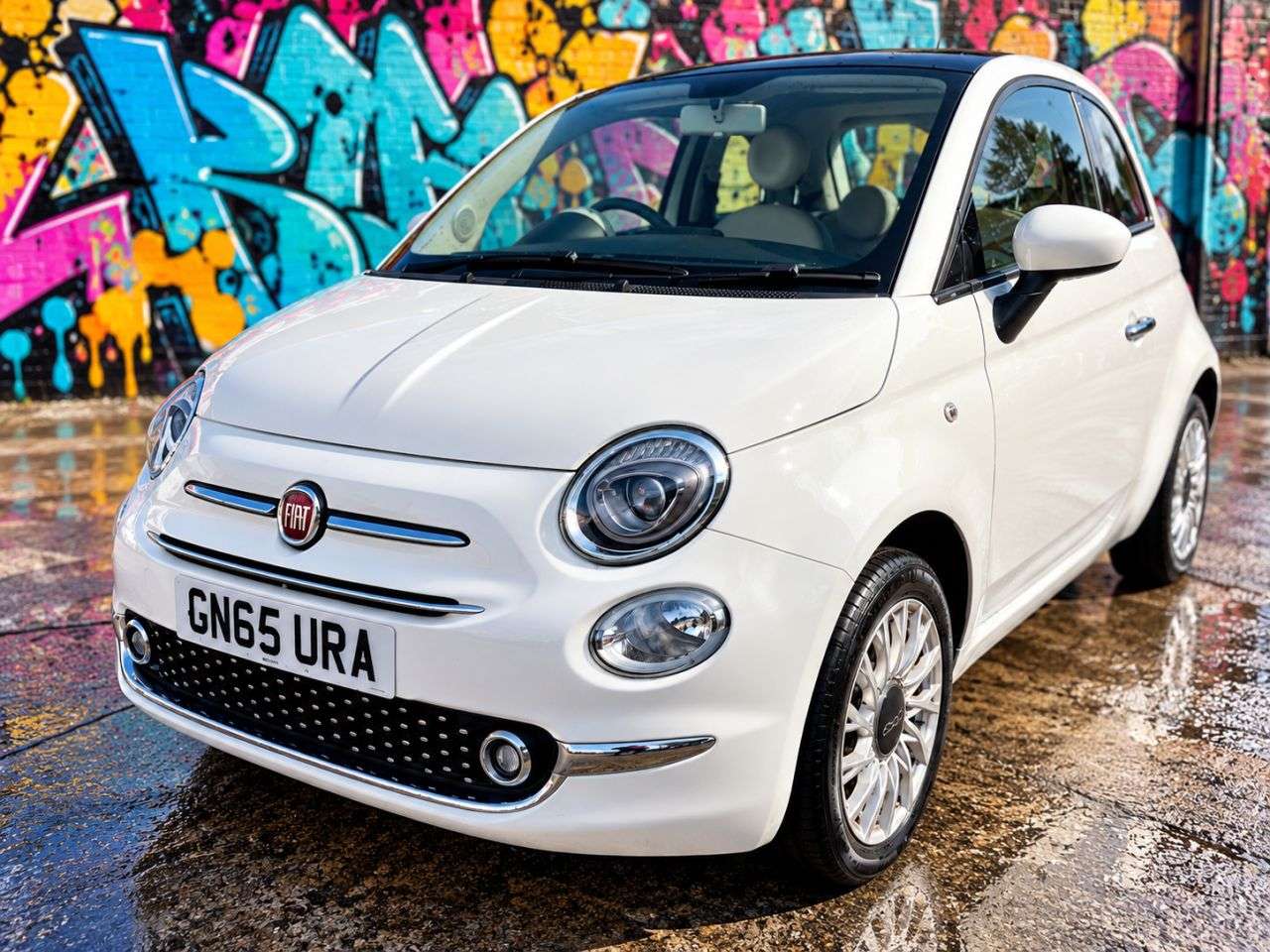 A 2015 FIAT 500 1.2 Lounge Hatchback 3dr Petrol Manual Euro 6 (s/s) (69 bhp) A 2015 FIAT 500 1.2 Lounge Hatchback 3dr Petrol Manual Euro 6 (s/s) (69 bhp)