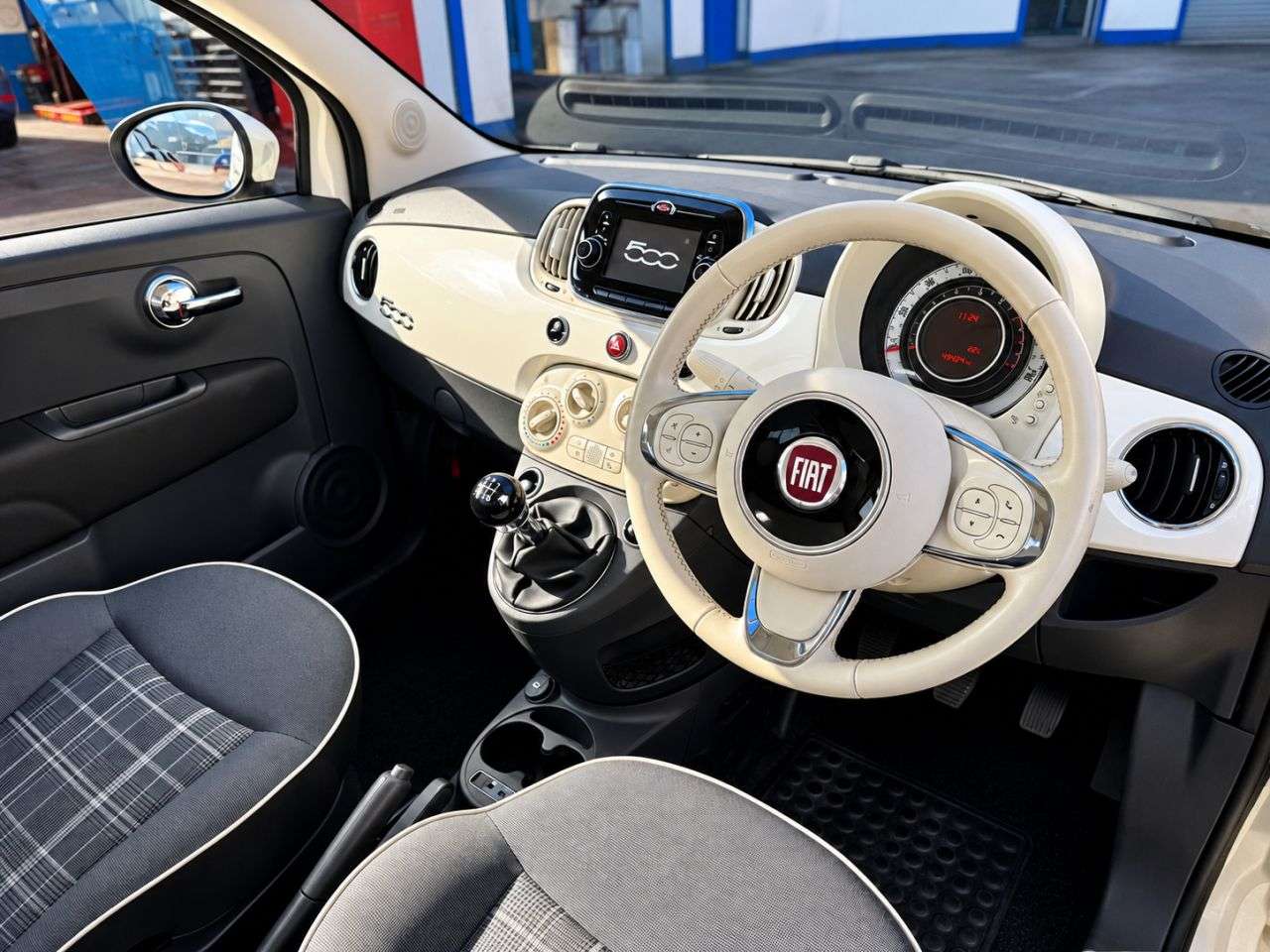 2015 FIAT 500 2015 FIAT 500