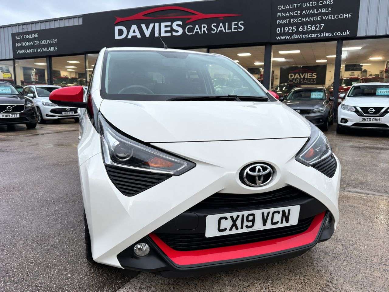 A 2019 TOYOTA AYGO 1.0 VVT-i x-trend 5dr Petrol x-shift Euro 6 (71 ps) A 2019 TOYOTA AYGO 1.0 VVT-i x-trend 5dr Petrol x-shift Euro 6 (71 ps)