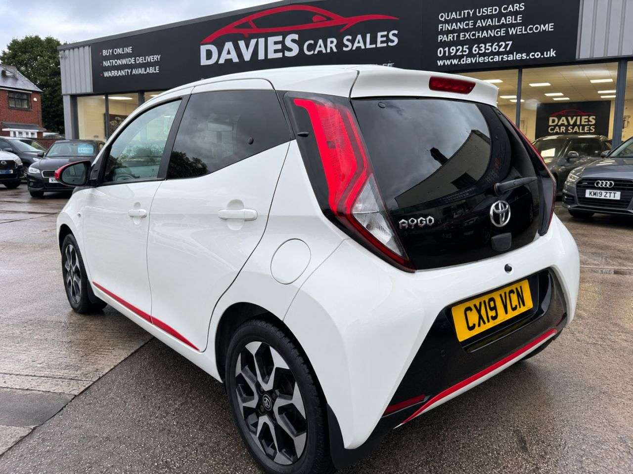 A 2019 TOYOTA AYGO 1.0 VVT-i x-trend 5dr Petrol x-shift Euro 6 (71 ps) A 2019 TOYOTA AYGO 1.0 VVT-i x-trend 5dr Petrol x-shift Euro 6 (71 ps)