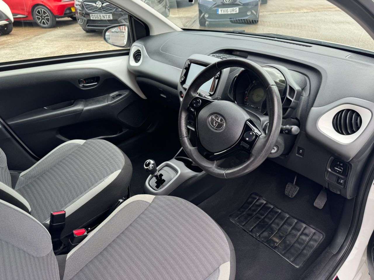 2019 TOYOTA AYGO 2019 TOYOTA AYGO