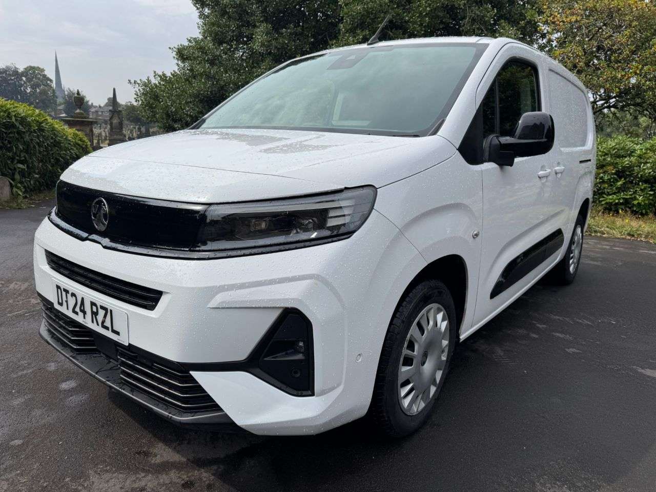 A 2024 VAUXHALL COMBO 1.5 Turbo D 2300 Pro XL Panel Van 6dr Diesel Manual LWB Euro 6 (s/s) (100 p A 2024 VAUXHALL COMBO 1.5 Turbo D 2300 Pro XL Panel Van 6dr Diesel Manual LWB Euro 6 (s/s) (100 p