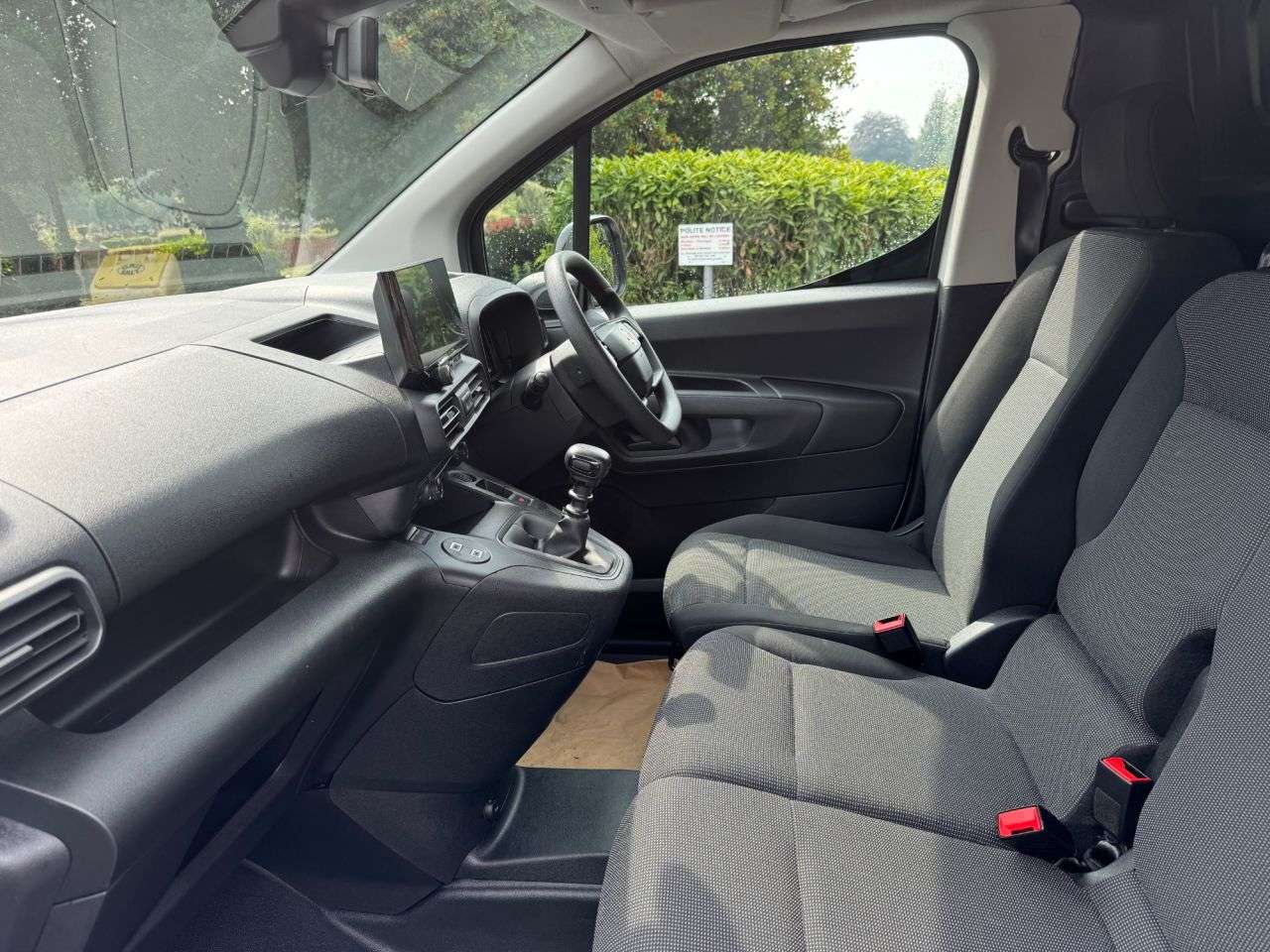 A 2024 VAUXHALL COMBO 1.5 Turbo D 2300 Pro XL Panel Van 6dr Diesel Manual LWB Euro 6 (s/s) (100 p A 2024 VAUXHALL COMBO 1.5 Turbo D 2300 Pro XL Panel Van 6dr Diesel Manual LWB Euro 6 (s/s) (100 p