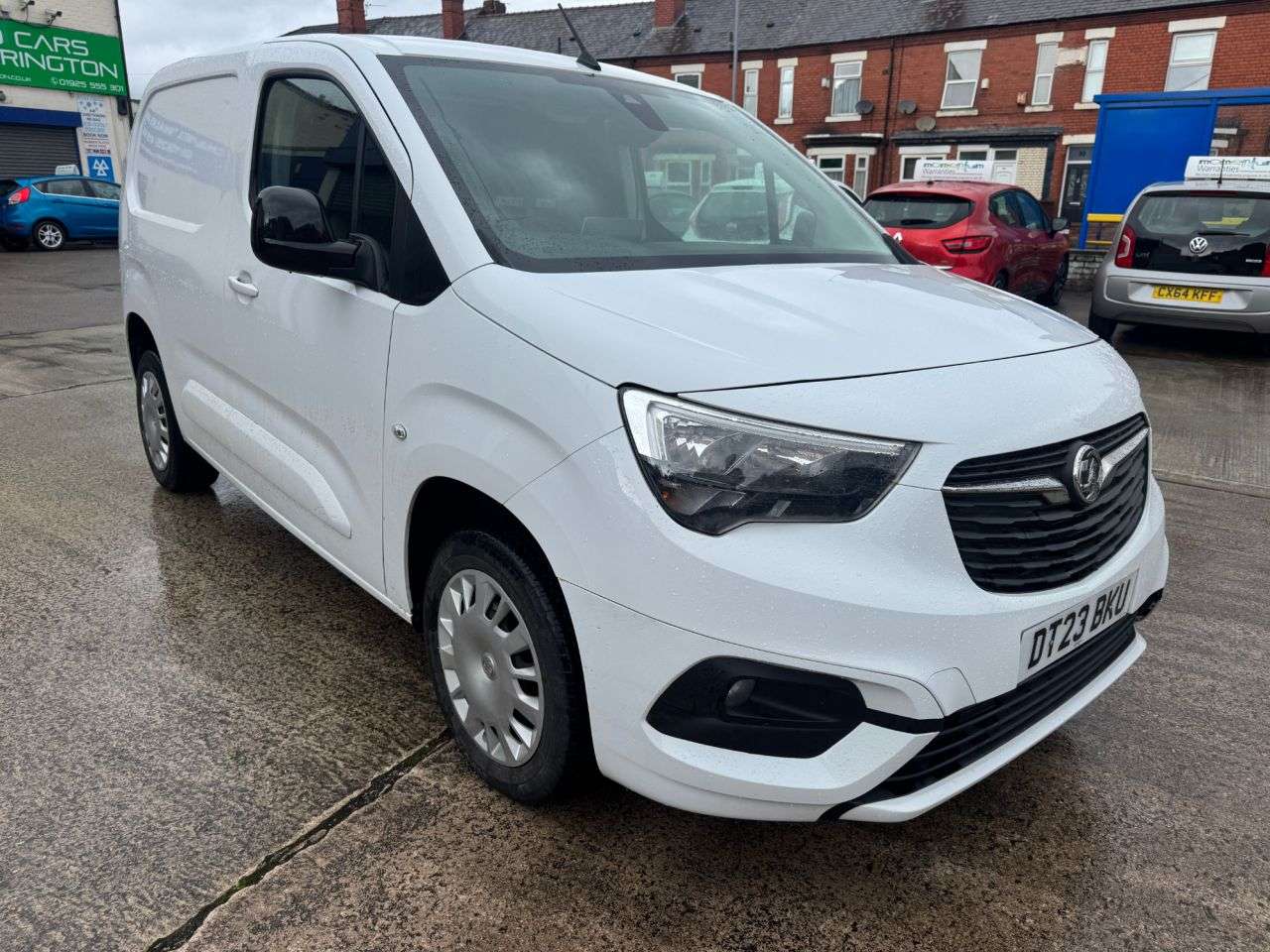 A 2023 VAUXHALL COMBO 1.5 Turbo D 2300 Pro Panel Van 5dr Diesel Manual L1 H1 Euro 6 (s/s) (100 ps A 2023 VAUXHALL COMBO 1.5 Turbo D 2300 Pro Panel Van 5dr Diesel Manual L1 H1 Euro 6 (s/s) (100 ps