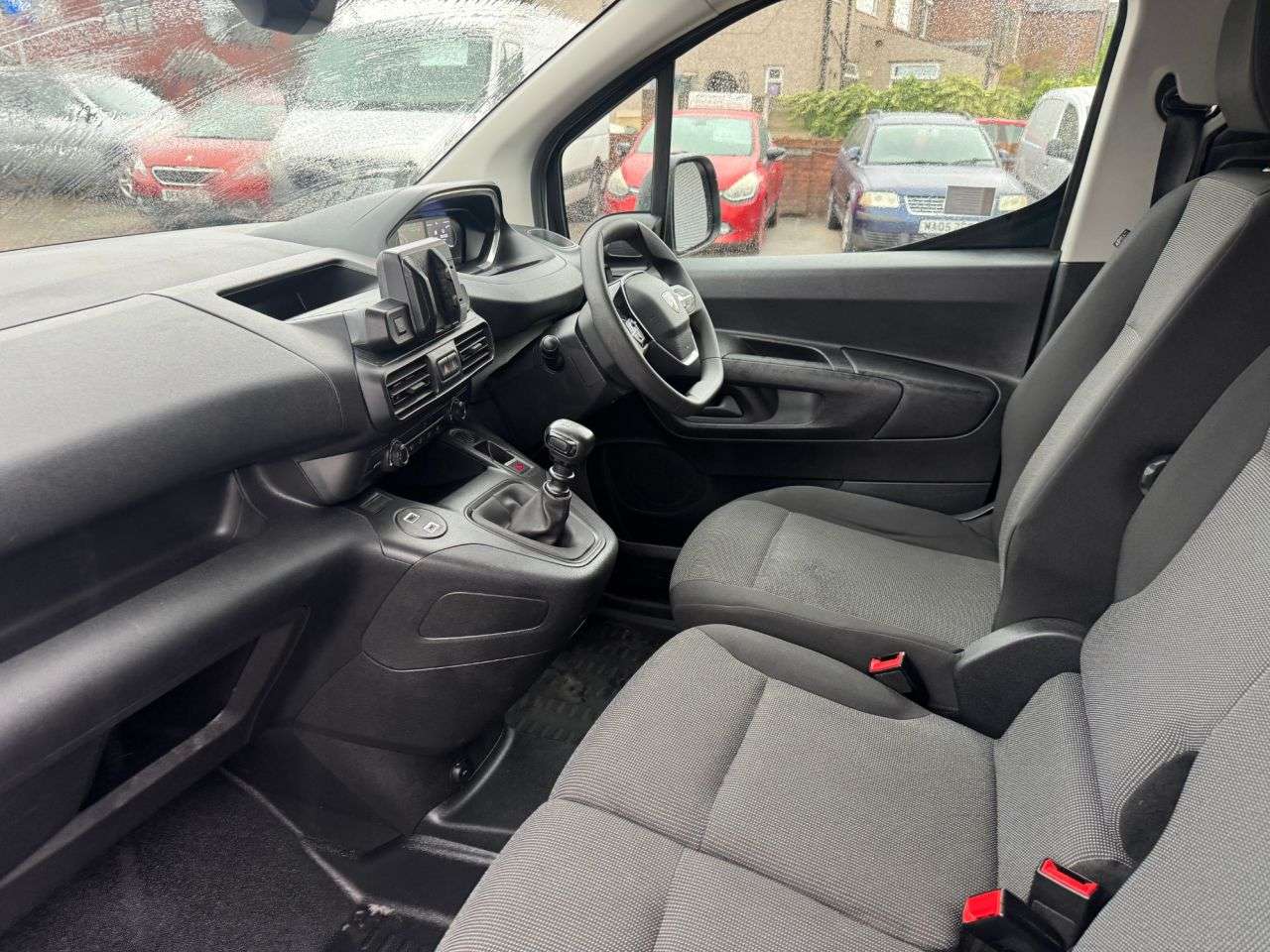 A 2024 PEUGEOT PARTNER 1.5 BlueHDi 950 Professional Long Panel Van 6dr Diesel Manual LWB Euro 6 (s A 2024 PEUGEOT PARTNER 1.5 BlueHDi 950 Professional Long Panel Van 6dr Diesel Manual LWB Euro 6 (s