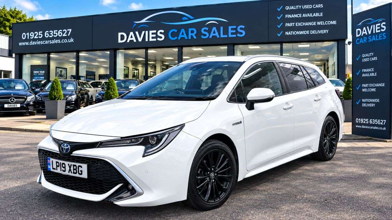 A 2019 TOYOTA COROLLA 2.0 VVT-h Excel Touring Sports 5dr Petrol Hybrid CVT Euro 6 (s/s) (184 ps) A 2019 TOYOTA COROLLA 2.0 VVT-h Excel Touring Sports 5dr Petrol Hybrid CVT Euro 6 (s/s) (184 ps)
