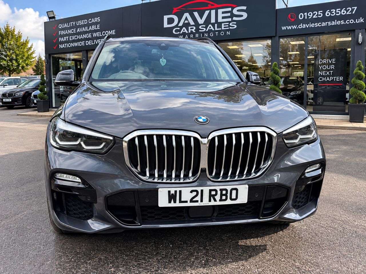 A 2021 BMW X5 3.0 30d MHT M Sport SUV 5dr Diesel Hybrid Auto xDrive Euro 6 (s/s) (286 ps) A 2021 BMW X5 3.0 30d MHT M Sport SUV 5dr Diesel Hybrid Auto xDrive Euro 6 (s/s) (286 ps)