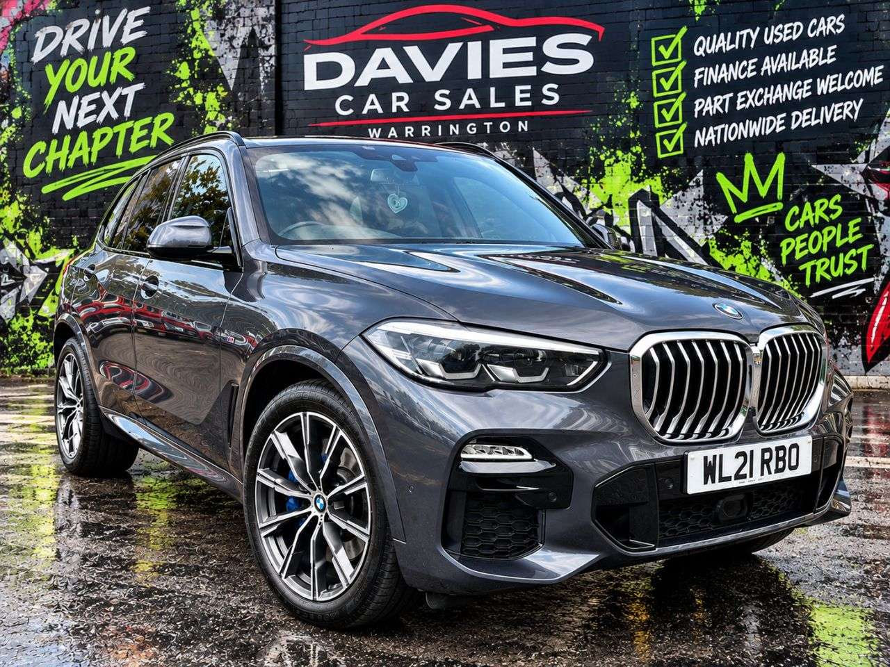 A 2021 BMW X5 3.0 30d MHT M Sport SUV 5dr Diesel Hybrid Auto xDrive Euro 6 (s/s) (286 ps) A 2021 BMW X5 3.0 30d MHT M Sport SUV 5dr Diesel Hybrid Auto xDrive Euro 6 (s/s) (286 ps)