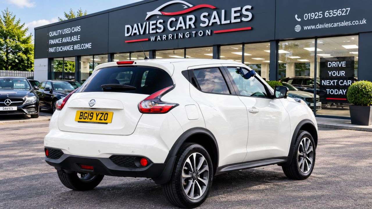 A 2019 NISSAN JUKE 1.6 Tekna SUV 5dr Petrol Manual Euro 6 (112 ps) A 2019 NISSAN JUKE 1.6 Tekna SUV 5dr Petrol Manual Euro 6 (112 ps)