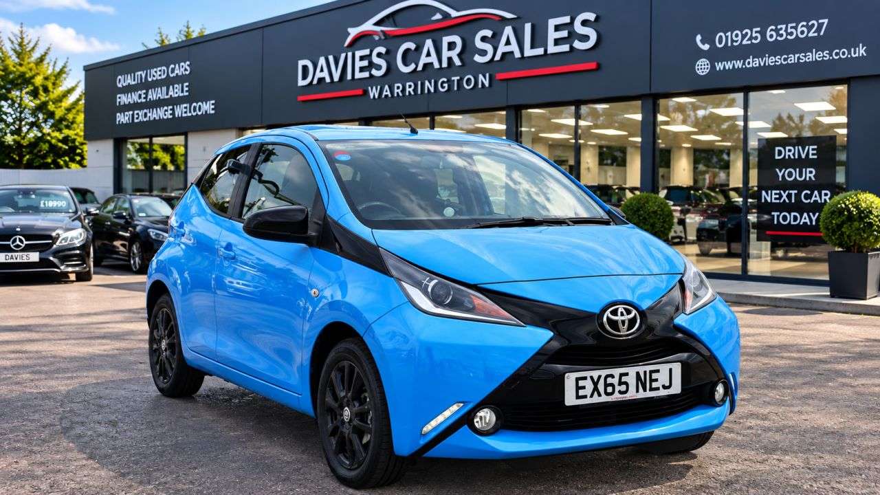 A 2015 TOYOTA AYGO 1.0 VVT-i x-cite Hatchback 5dr Petrol Manual Euro 6 (68 ps) A 2015 TOYOTA AYGO 1.0 VVT-i x-cite Hatchback 5dr Petrol Manual Euro 6 (68 ps)