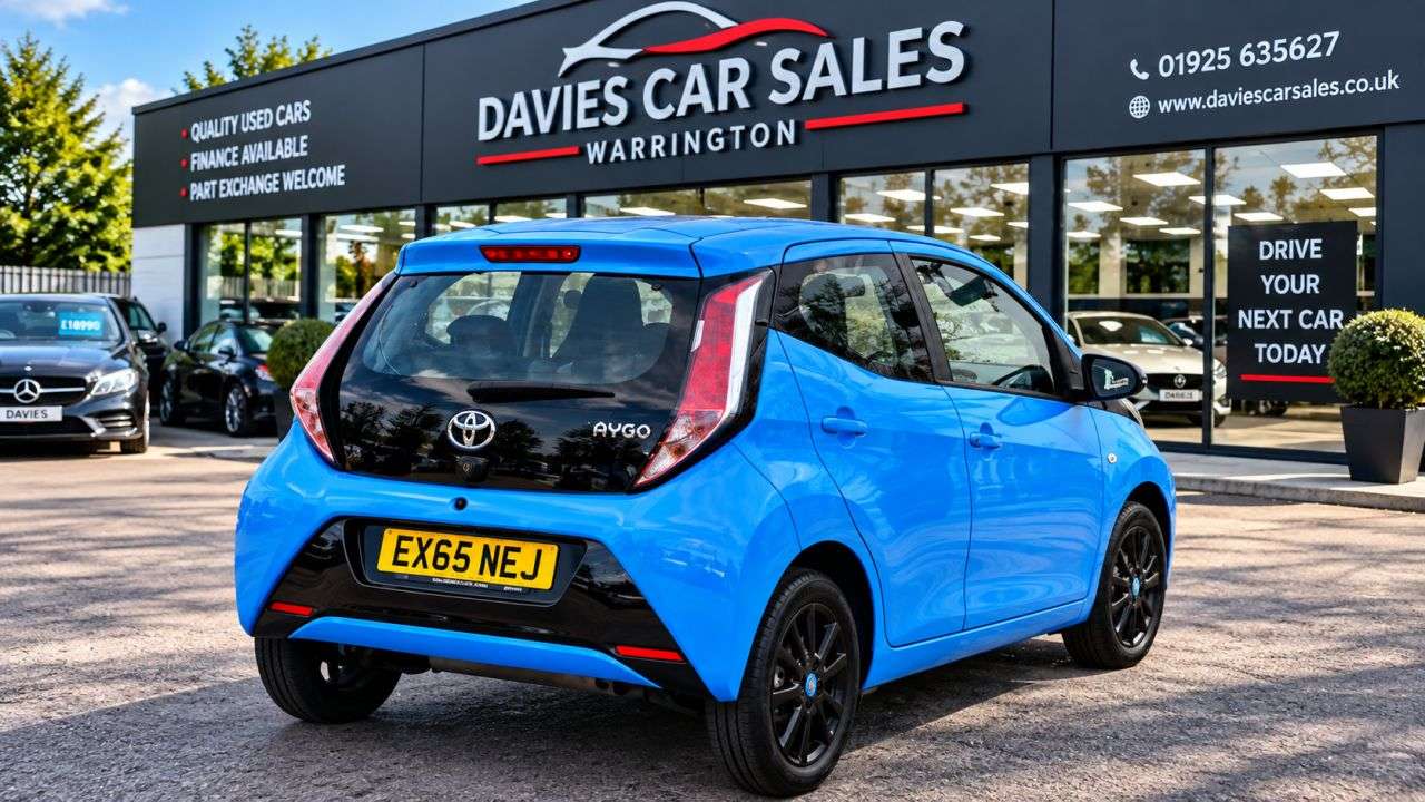 A 2015 TOYOTA AYGO 1.0 VVT-i x-cite Hatchback 5dr Petrol Manual Euro 6 (68 ps) A 2015 TOYOTA AYGO 1.0 VVT-i x-cite Hatchback 5dr Petrol Manual Euro 6 (68 ps)