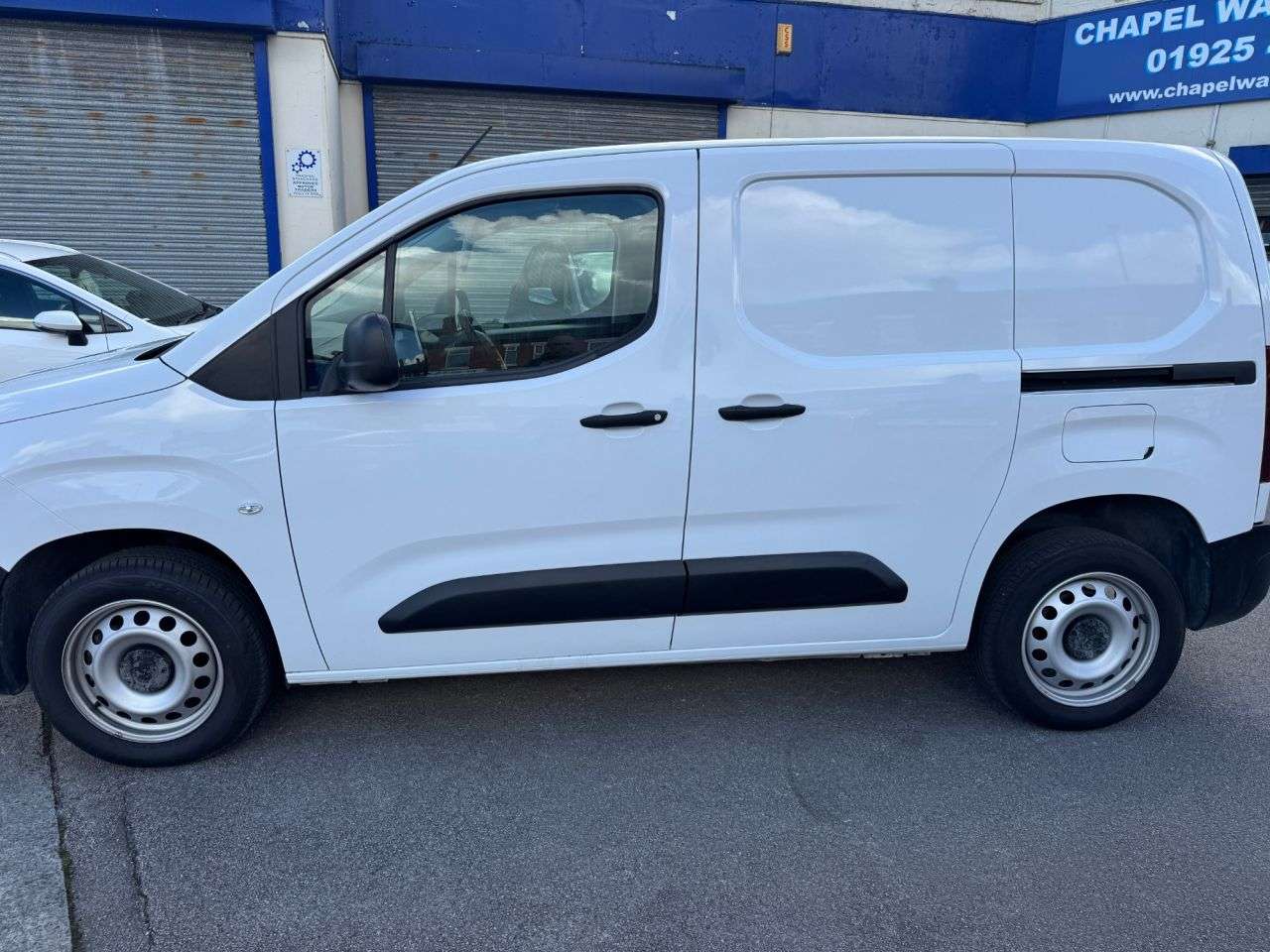 A 2020 PEUGEOT PARTNER 1.5 BlueHDi 1000 Professional Standard Panel Van 5dr Diesel Manual SWB Euro A 2020 PEUGEOT PARTNER 1.5 BlueHDi 1000 Professional Standard Panel Van 5dr Diesel Manual SWB Euro
