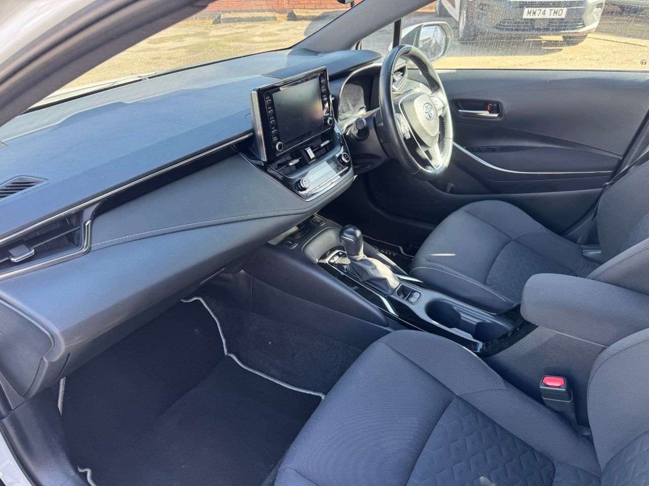 A 2022 TOYOTA COROLLA 1.8 VVT-h GPF Icon Tech Hatchback 5dr Petrol Hybrid CVT Euro 6 (s/s) (122 p A 2022 TOYOTA COROLLA 1.8 VVT-h GPF Icon Tech Hatchback 5dr Petrol Hybrid CVT Euro 6 (s/s) (122 p