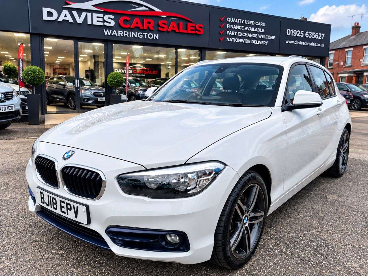 A 2018 BMW 1 SERIES 1.5 118i Sport Hatchback 5dr Petrol Manual Euro 6 (s/s) (136 ps) A 2018 BMW 1 SERIES 1.5 118i Sport Hatchback 5dr Petrol Manual Euro 6 (s/s) (136 ps)
