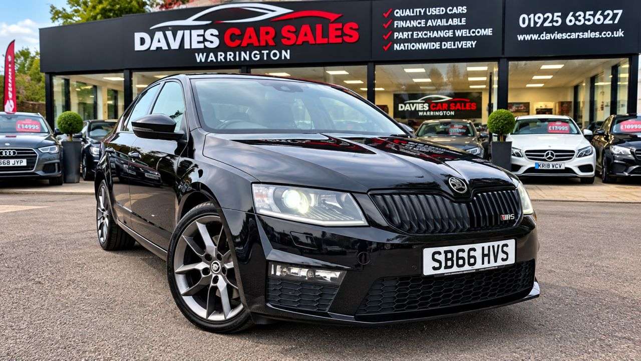A 2016 SKODA OCTAVIA 2.0 TDI vRS Hatchback 5dr Diesel Manual Euro 6 (s/s) (SNav) (184 ps) A 2016 SKODA OCTAVIA 2.0 TDI vRS Hatchback 5dr Diesel Manual Euro 6 (s/s) (SNav) (184 ps)