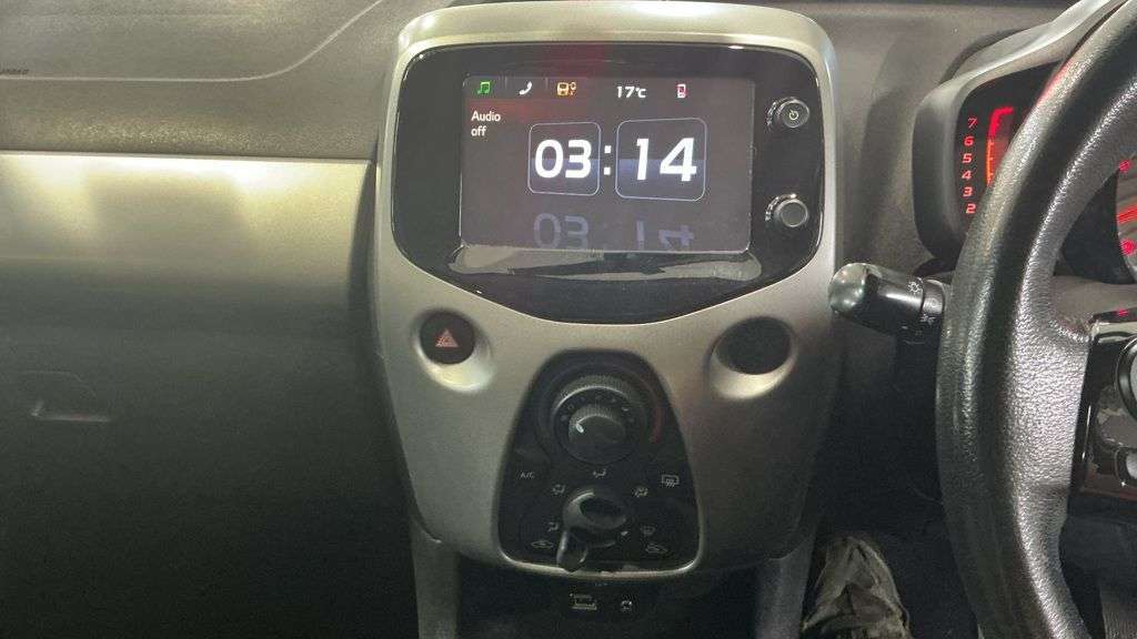 2016 TOYOTA AYGO 2016 TOYOTA AYGO