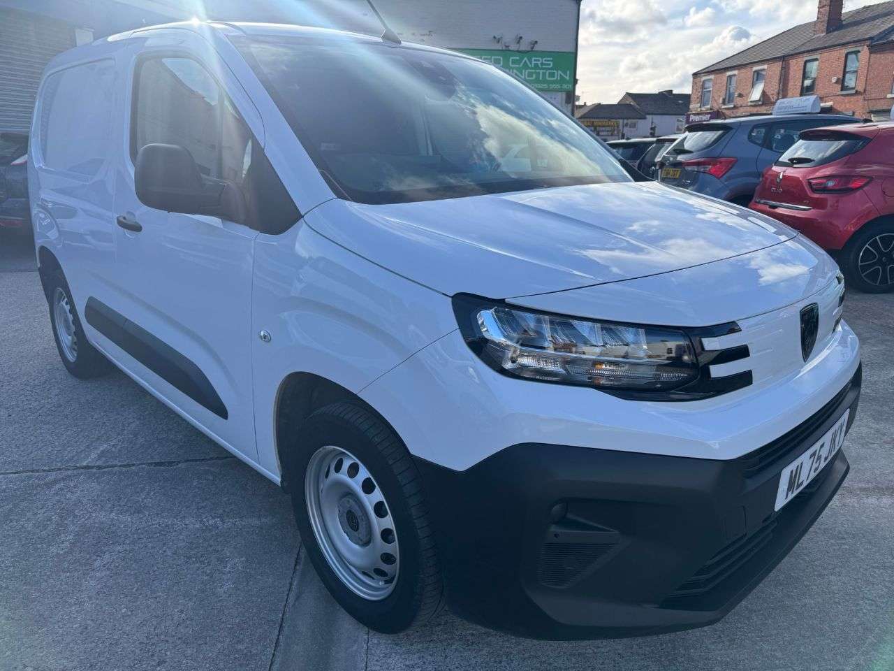 A 2025 PEUGEOT PARTNER 1.5 BlueHDi 1000 Professional-Plus Standard Panel Van 5dr Diesel Manual SWB A 2025 PEUGEOT PARTNER 1.5 BlueHDi 1000 Professional-Plus Standard Panel Van 5dr Diesel Manual SWB