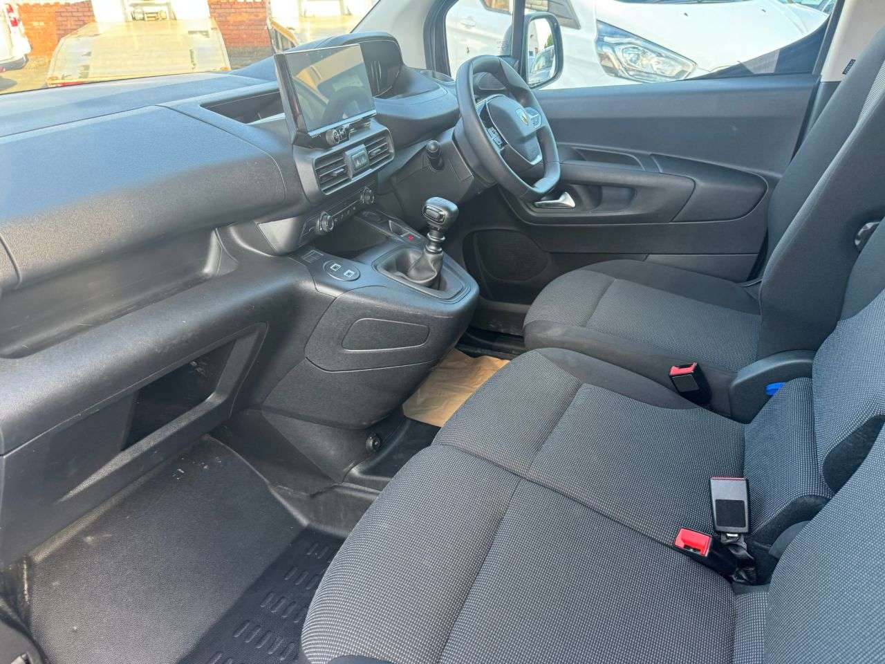 A 2025 PEUGEOT PARTNER 1.5 BlueHDi 1000 Professional-Plus Standard Panel Van 5dr Diesel Manual SWB A 2025 PEUGEOT PARTNER 1.5 BlueHDi 1000 Professional-Plus Standard Panel Van 5dr Diesel Manual SWB