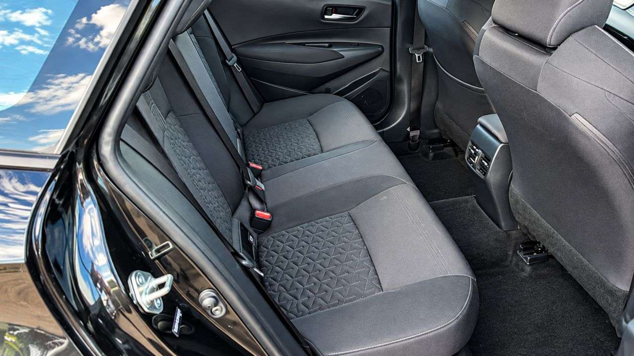 2021 TOYOTA COROLLA 2021 TOYOTA COROLLA