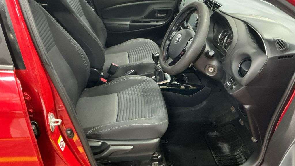 2016 TOYOTA YARIS 2016 TOYOTA YARIS