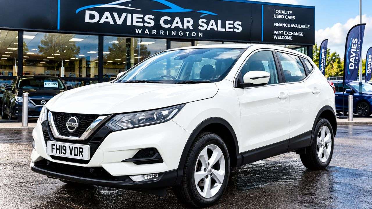 A 2019 NISSAN QASHQAI 1.5 dCi Acenta Premium SUV 5dr Diesel Manual Euro 6 (s/s) (115 ps) A 2019 NISSAN QASHQAI 1.5 dCi Acenta Premium SUV 5dr Diesel Manual Euro 6 (s/s) (115 ps)