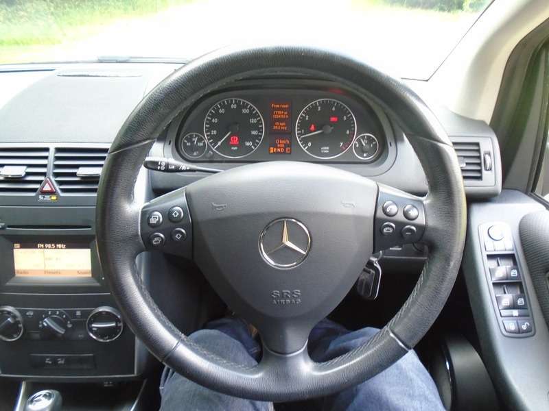 2011 MERCEDES A CLASS 2011 MERCEDES A CLASS