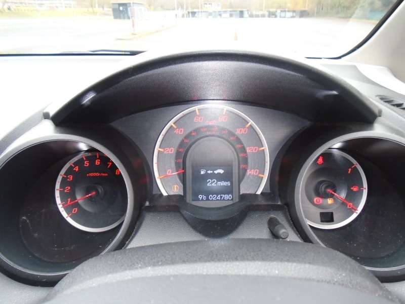 2013 HONDA JAZZ 2013 HONDA JAZZ