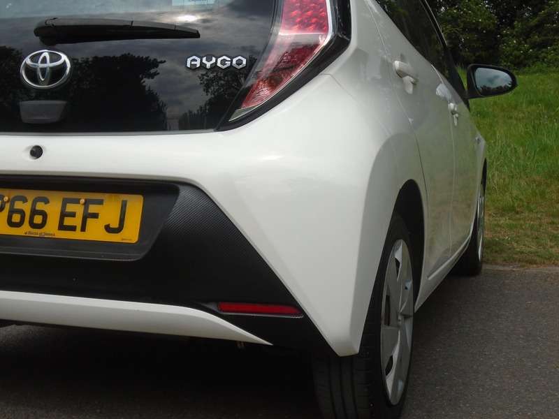 2016 TOYOTA AYGO 2016 TOYOTA AYGO