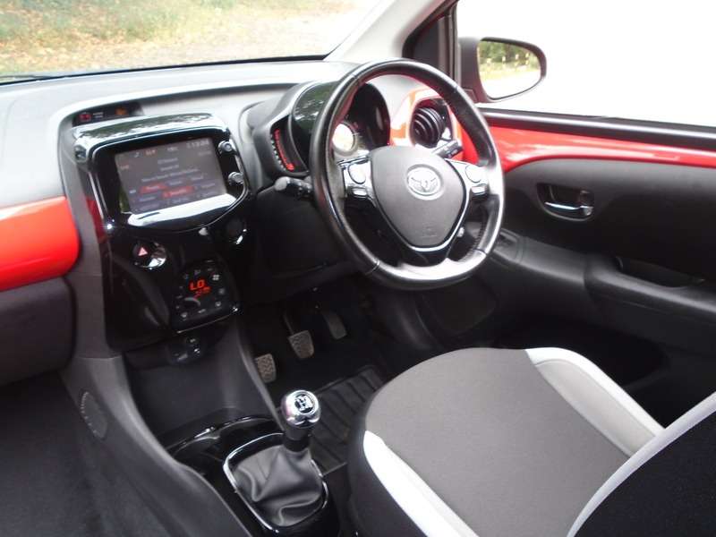 2018 TOYOTA AYGO 2018 TOYOTA AYGO