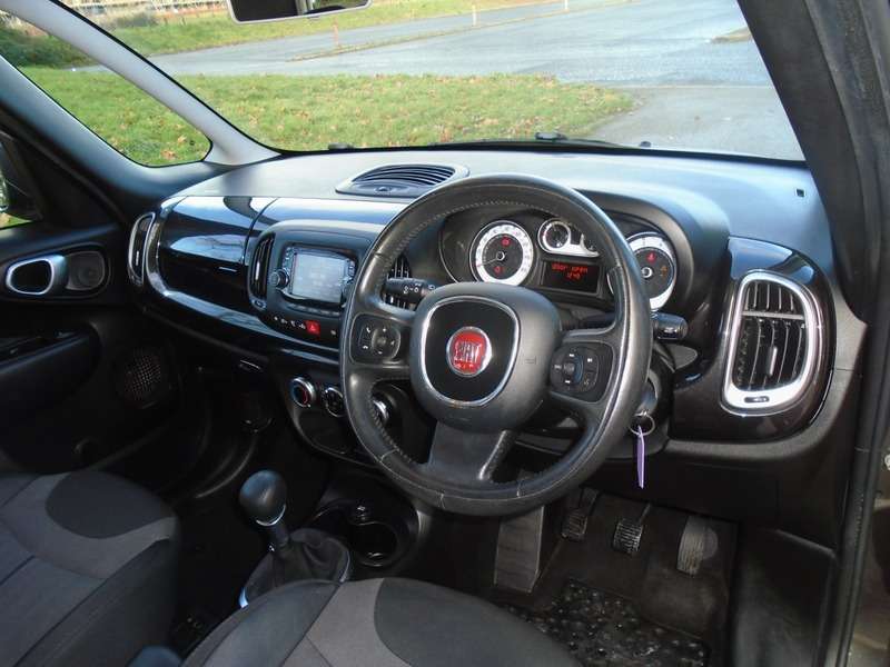2015 FIAT 500L 2015 FIAT 500L
