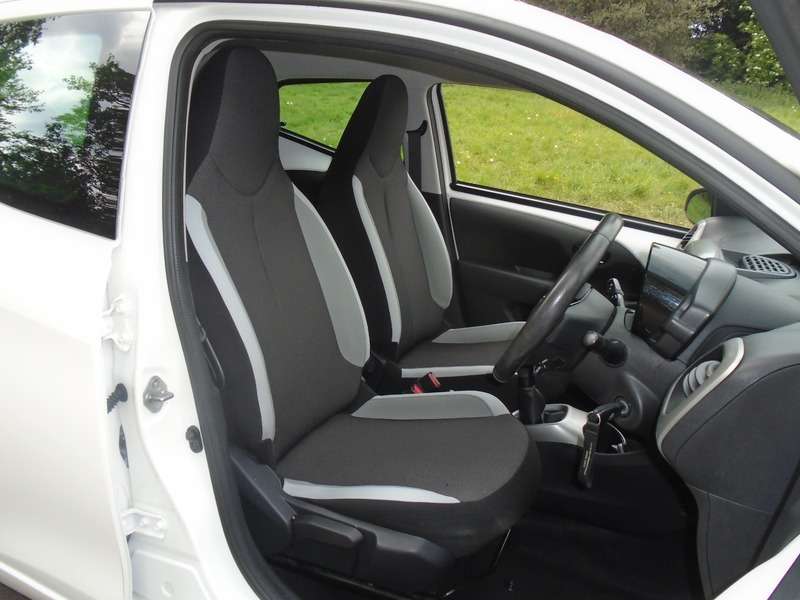 2016 TOYOTA AYGO 2016 TOYOTA AYGO