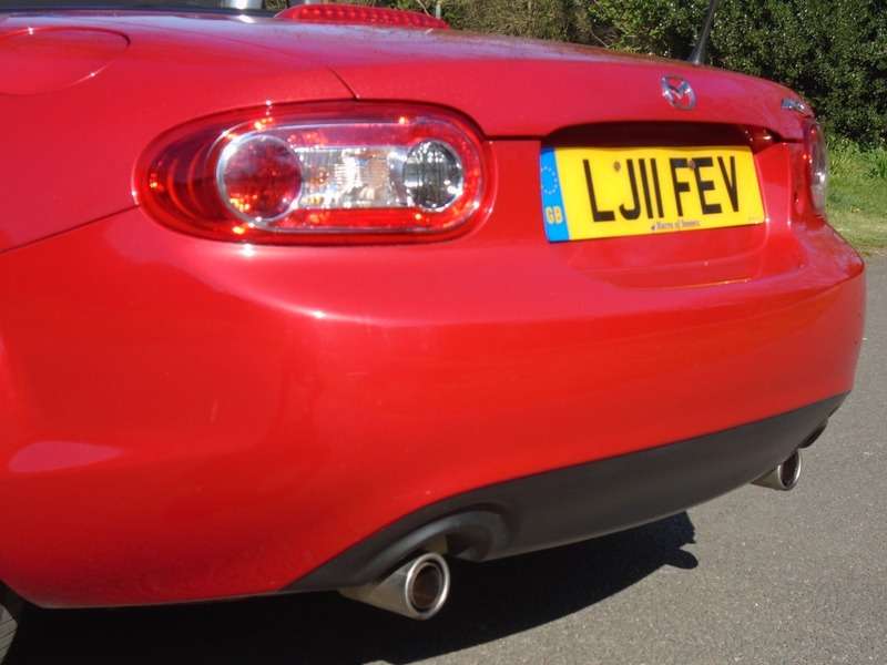 2011 MAZDA MX-5 2011 MAZDA MX-5