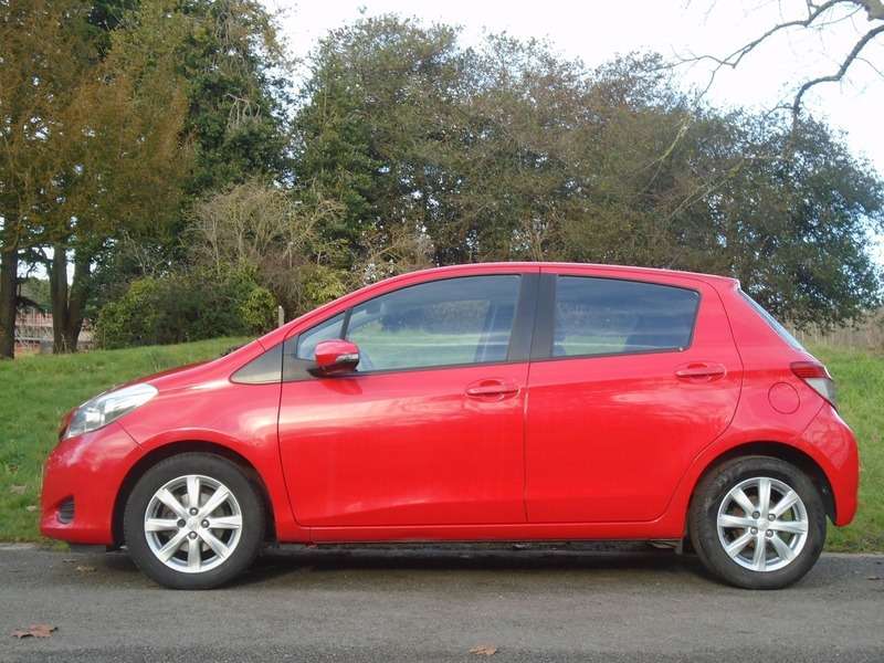 2013 TOYOTA YARIS 2013 TOYOTA YARIS