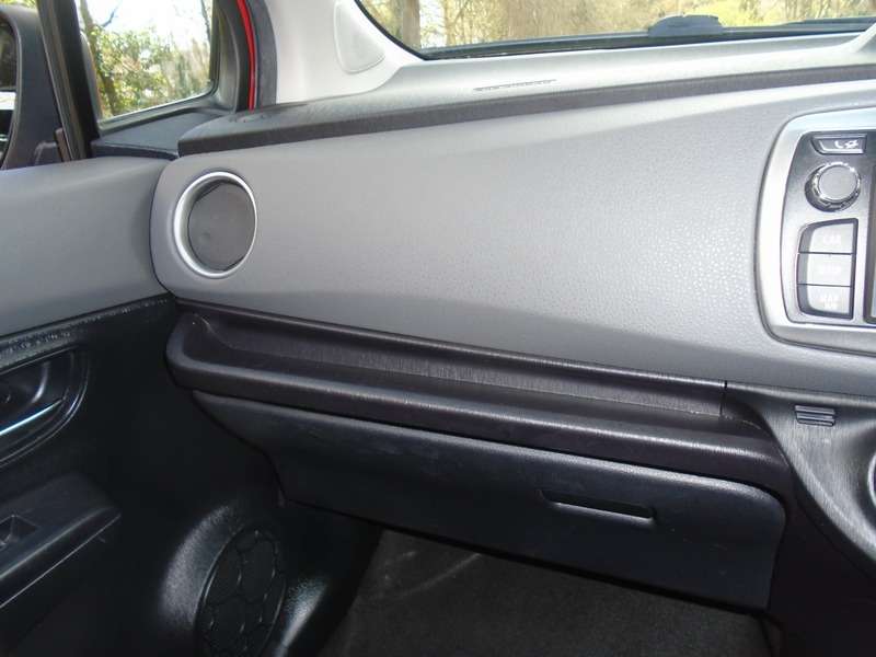 2012 TOYOTA YARIS 2012 TOYOTA YARIS