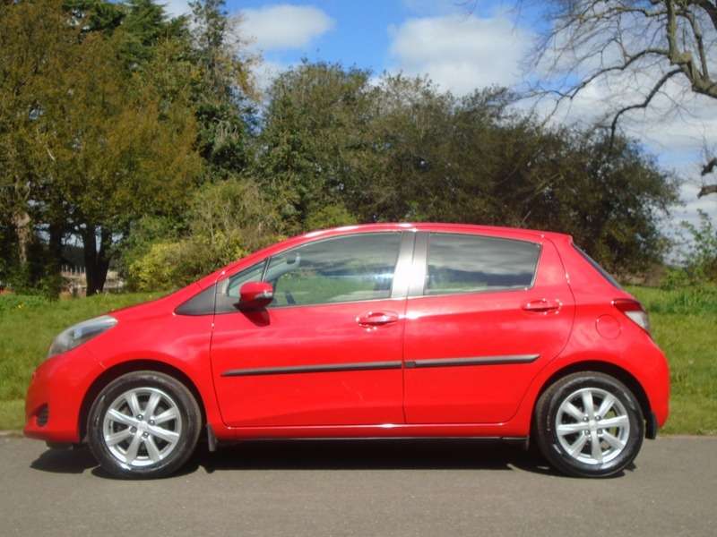 2012 TOYOTA YARIS 2012 TOYOTA YARIS