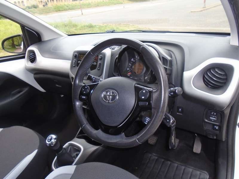 2016 TOYOTA AYGO 2016 TOYOTA AYGO