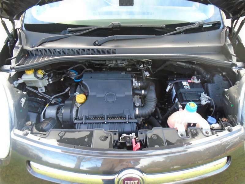 2015 FIAT 500L 2015 FIAT 500L