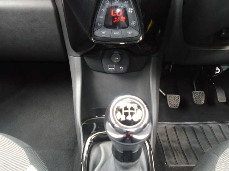 2018 TOYOTA AYGO 2018 TOYOTA AYGO