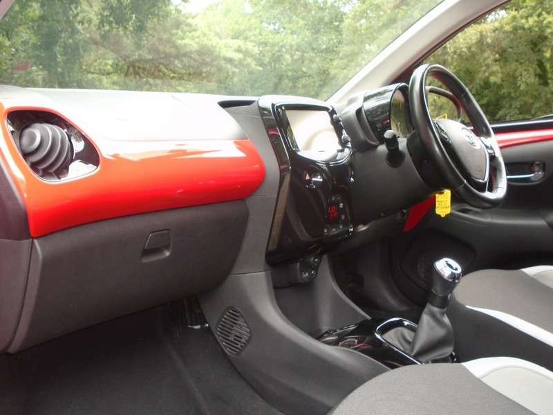 2018 TOYOTA AYGO 2018 TOYOTA AYGO